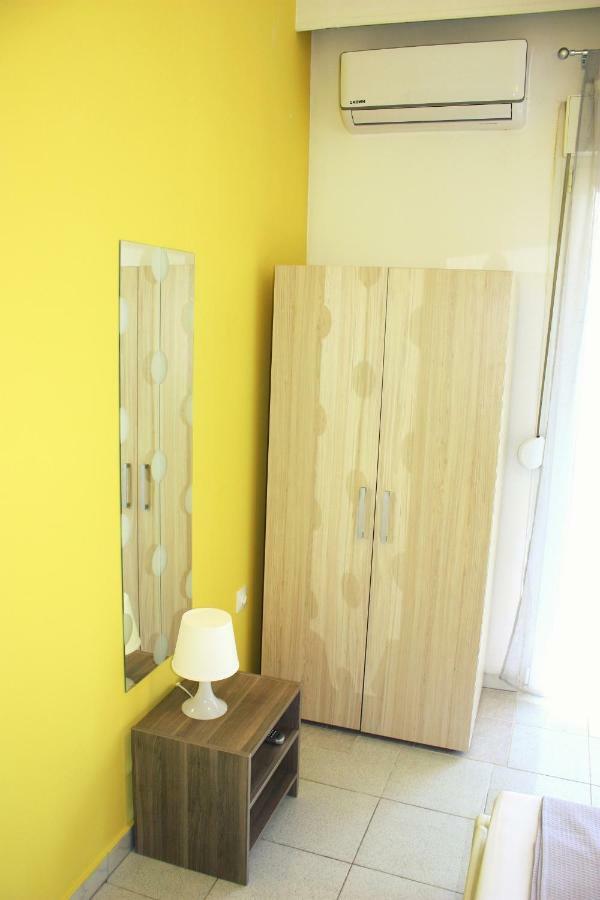 Nei Epivates Rental Rooms 50M From The Beach Néoi Epivátai Eksteriør billede